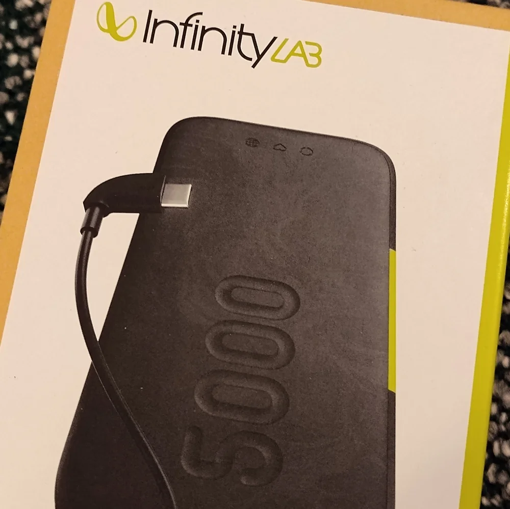 NWT! INFINITY LAB Instant Go 5000 Powerbank